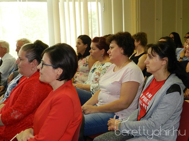 85 éves kórházunk szülészeti osztálya 12